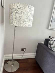Floor lamp