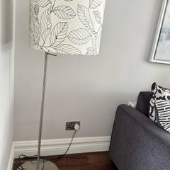 Floor lamp