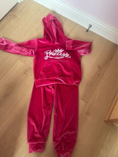 Girls bundle clothes 5-6 years