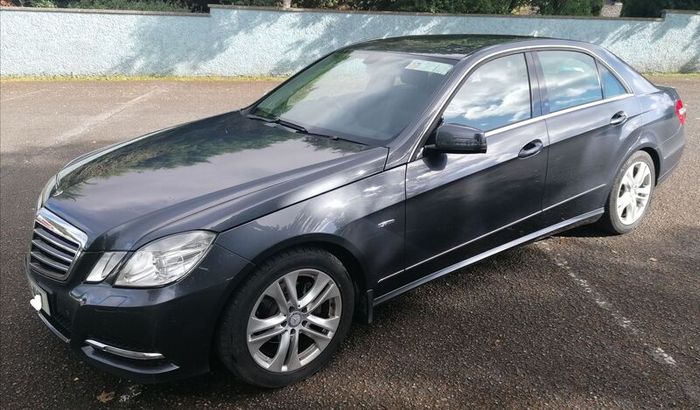 2012 Mercedes Benz E220