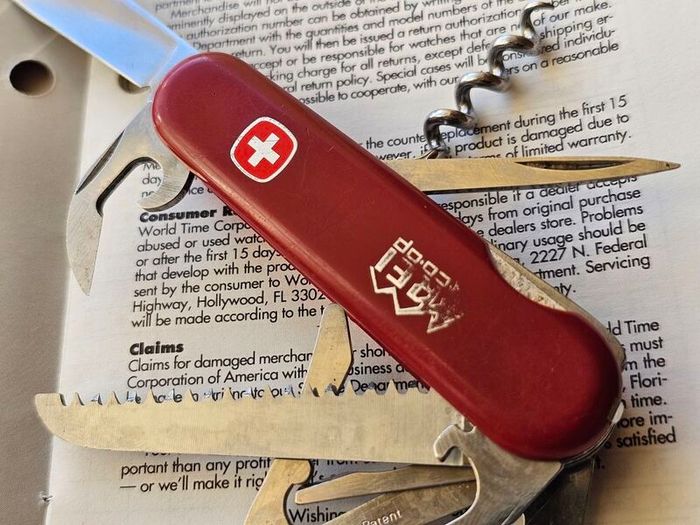 Vintage Wenger Forester Discontinued Model 85mm Swiss Army Knife Collectable 1980s