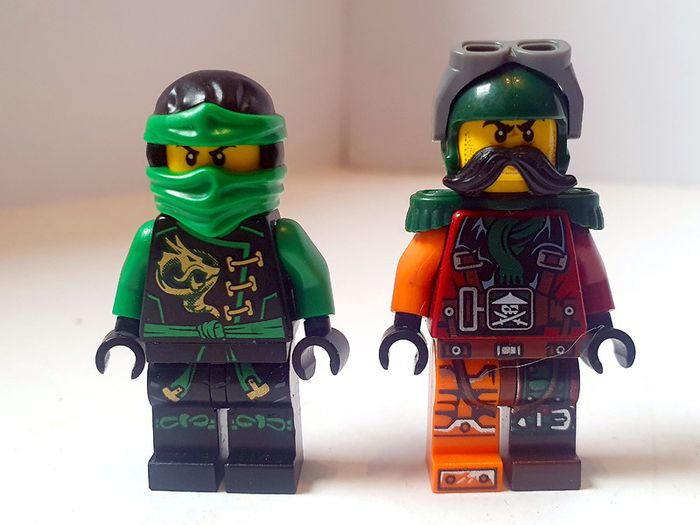 Lego Ninjago 70601: Sky Shark (2016) 100% Complete W/BOX