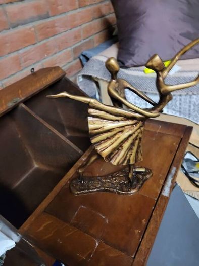 metal sculpture