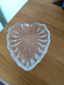 trinket love heart glass dish