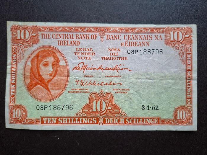 1962 Lady Lavery 10 Shillings #2