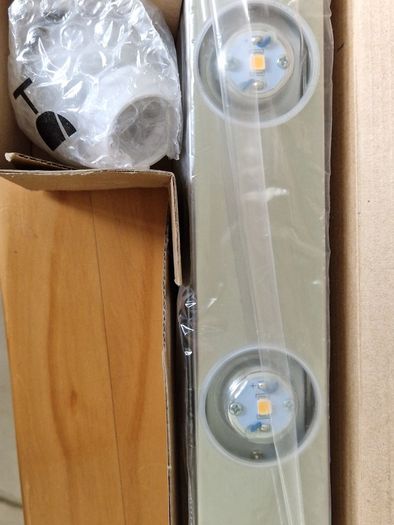 5 Bulb Bar Light new, never used