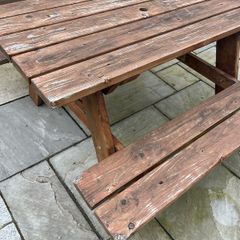 picnic table