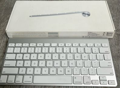 Apple A1314 Wireless Keyboard