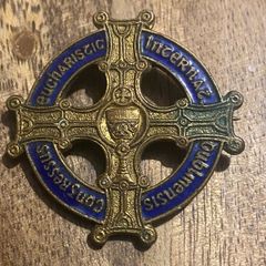 1932 enamel medal made by Quinn. Eucharist congress 1932