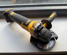 DeWalt 18V XR Brushless Angle Grinder