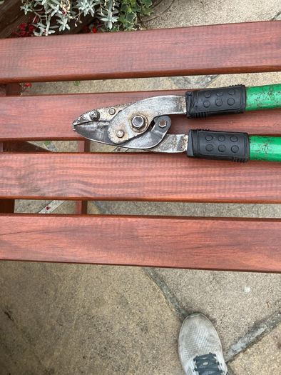 Branch pruner