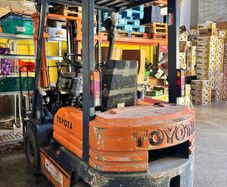 Toyota Diesel Forklift - Reliable Workhorse (Project/Yard Truck)