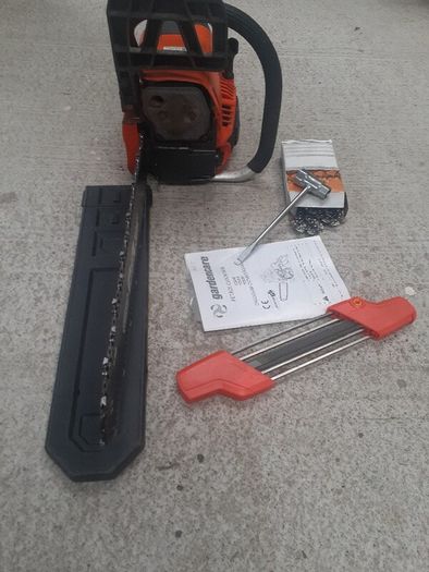 Chainsaw