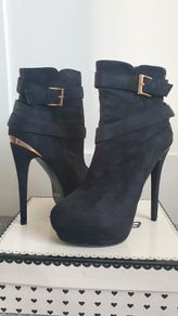 Ankle swedes high heel boots