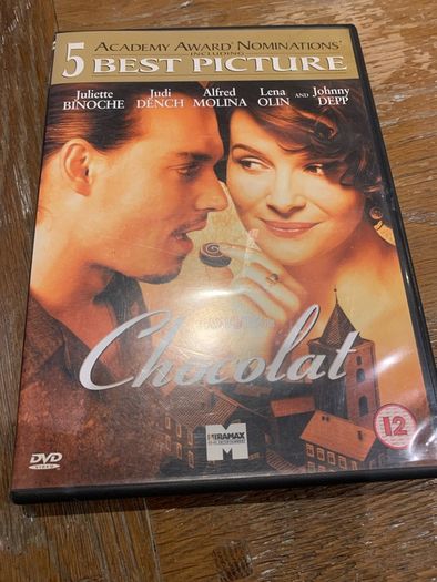 Chocolat (2000) - Juliette Binoche, Johnny Depp