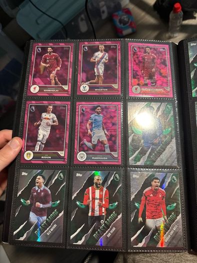 football cards + binders (offers Welcome )