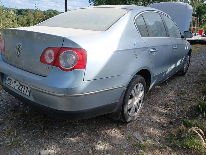 08 passat breaking