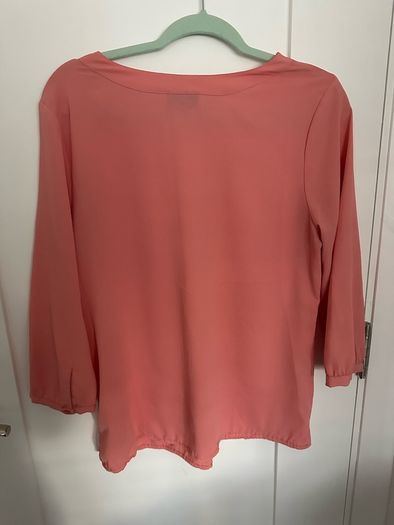 [clothes for adults] Light peach long sleeved top, size 40/42 (12/14)