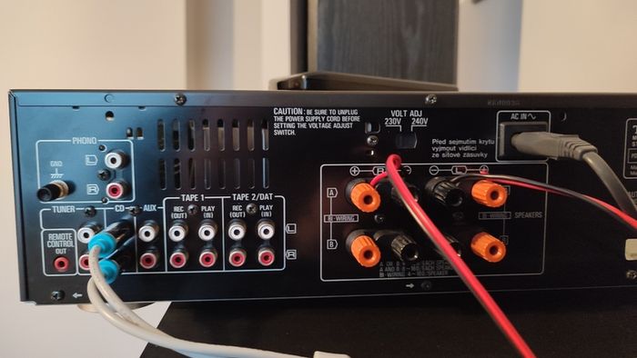 Technics SU-VX620 Amplifier. Genuine Remote. Like new! Cleaned.