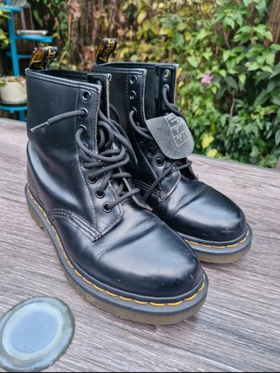 doc martens size 4