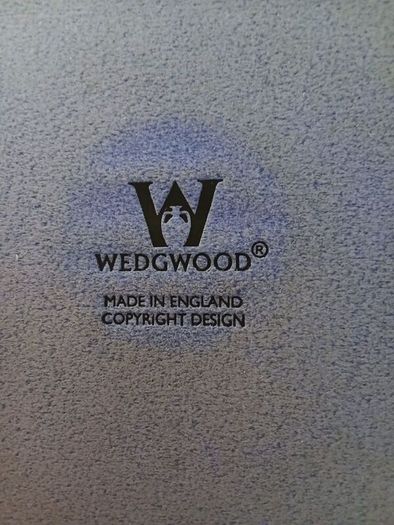 Wedgwood Cream Lamp