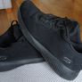 Black Skechers trainers 15 euro Image 2