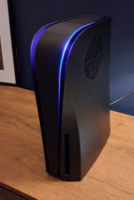 Playstation 5 - PS5 Disc Edition - Dbrand Stealth Upgrade