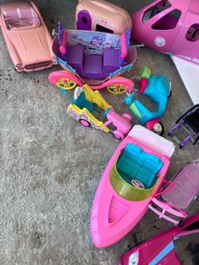 Barbie transport-theme collection
