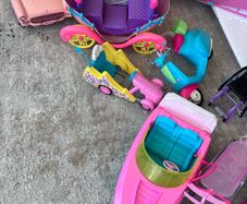Barbie transport-theme collection