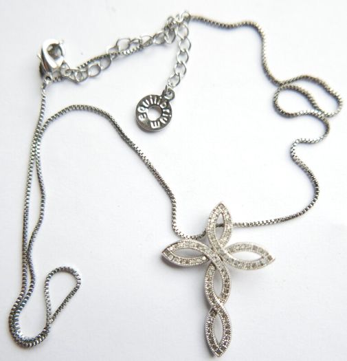 Silver Plated Equilibrium Necklace and a decorative cross length 18" - 4,6g