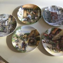 Collectible Royal Doulton Plates X 5. ( Reduced)