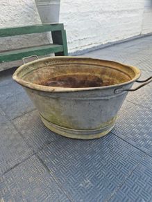 Galvinised tub