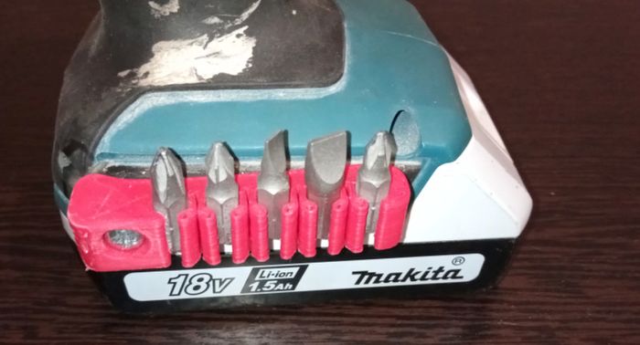 Makita bit holder (Flexible hex shape)