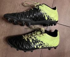 Size UK 6.5 / EUR 40 Football Boots