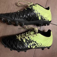 Size UK 6.5 / EUR 40 Football Boots