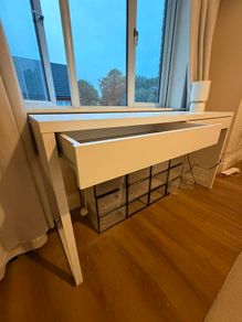 Desk White/vanity Micke Ikea