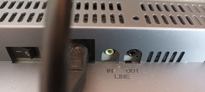 19" Computer Monitor LED