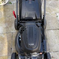 Almost new Pro Lawn Hyundai Self drive lawnmower 46 cm cut 139 cc engine. Year manufacturing 2022.