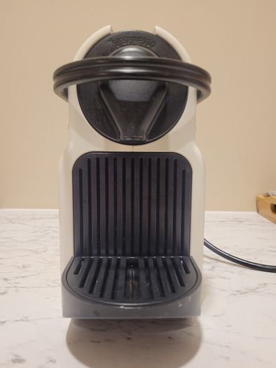 Nespresso Inissia Capsule Coffee Machine