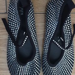 Zara girl's flat shoes size 34