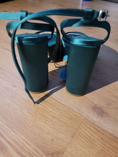 Platfrom Sandals  in bottle green uk6, Brand new never worn