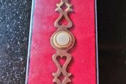 Vintage pushbutton doorbell
