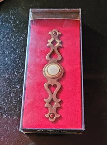 Vintage pushbutton doorbell