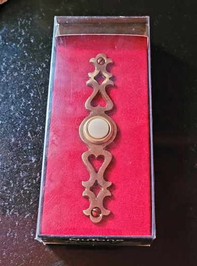 Vintage pushbutton doorbell