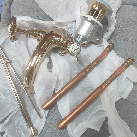 Coronation classics gold tap