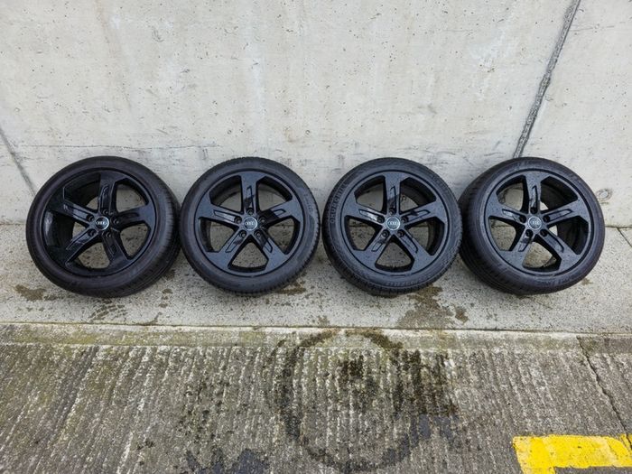 Genuine Audi A3/S3 S-Line 17" Alloys & Tyres - Like New, Good Tyres
