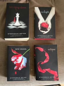 4 Books by Stephanie Meyer