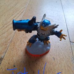 Skylanders Giants Figures
