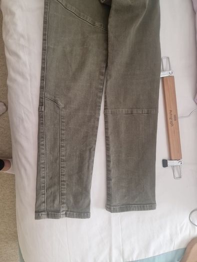 Mint Velvet Khaki jeans.