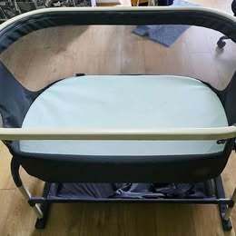 Maxi-Cosi Iora Air Bedside Crib - Dublin 14